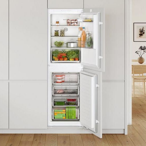 Bosch KIN85NSE0G 50/50 Built In Frost Free Fridge Freezer