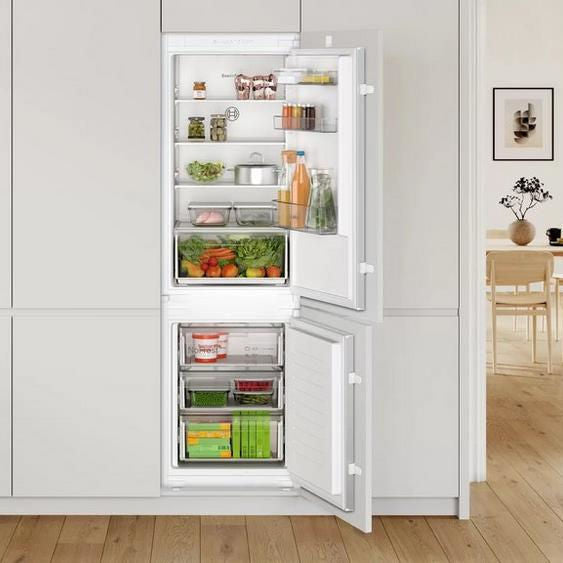 Bosch KIN86NSE0G 70/30 Built In Frost Free Fridge Freezer