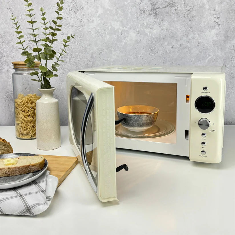 Hamilton Beach HB70H20C Retro 20 Litre Cream Solo Microwave