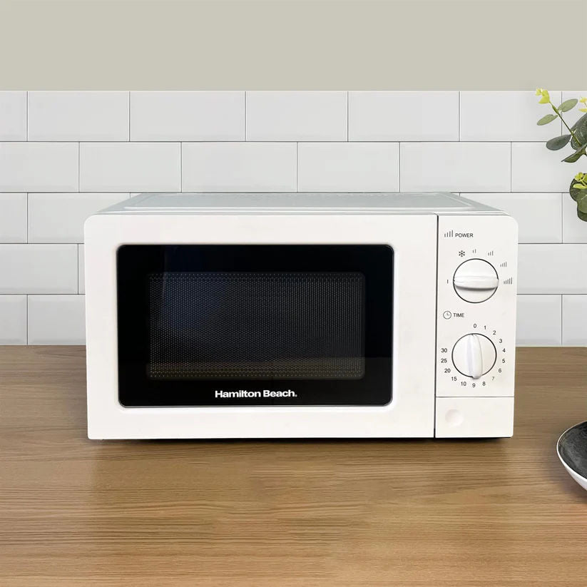 Hamilton Beach HB70T20W 20 Litre Solo Microwave